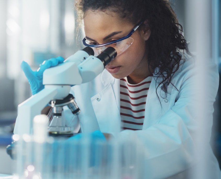 מחוייבים לבטיחות ולמדע