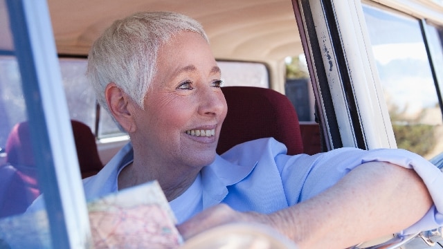 מה מתאים לך יותר? גשר או שתל?