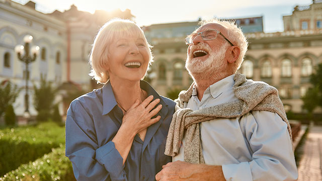 שתלת שיניים יכולה להציל את החיוך שלך